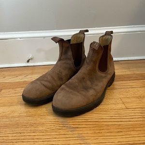 Blundstone Boots (men’s size 11, but unisex shoes)